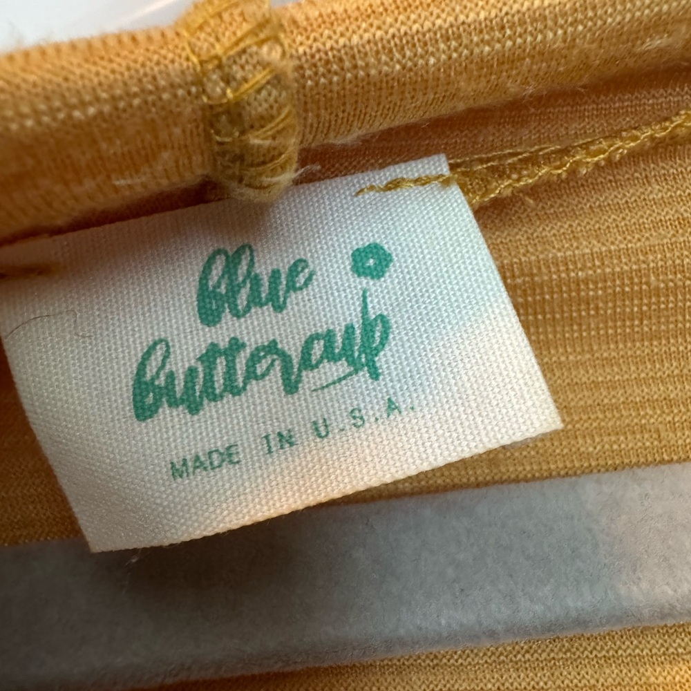 Yellow Gold Velvet Ribbed Top - Picture 2 of 2
